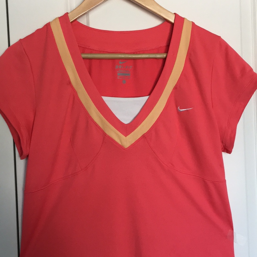 Nike Dri-Fit Ladies XL